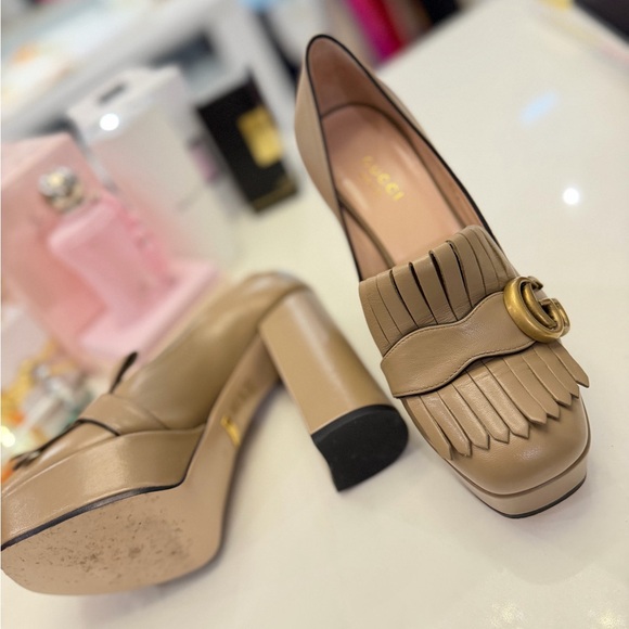 Gucci Beige Leather Fringe Heels Double G Logo Leather Pumps - Picture 6 of 9